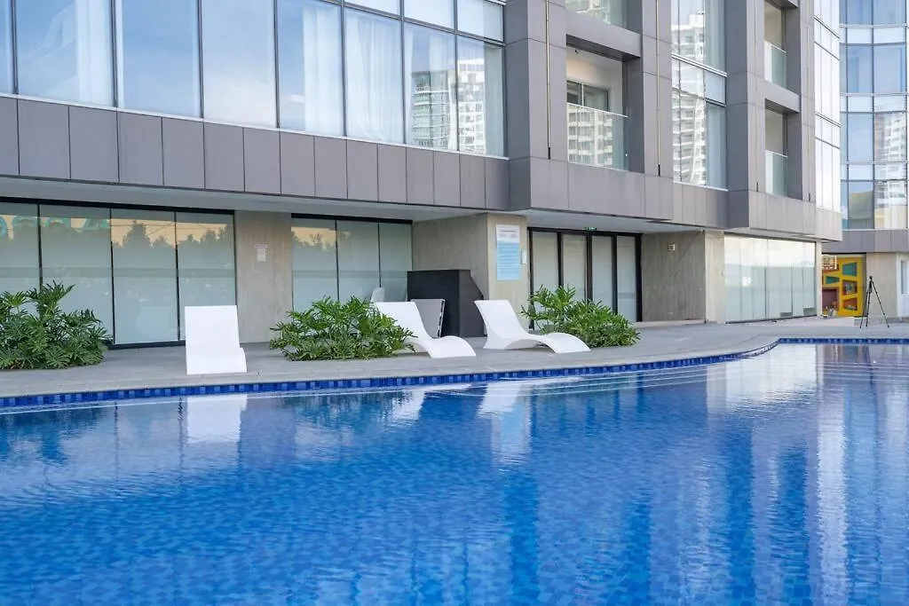 Apartment Aeon Towers L Amazing City Views L Stylish L Ayala Mall Davao Philippines