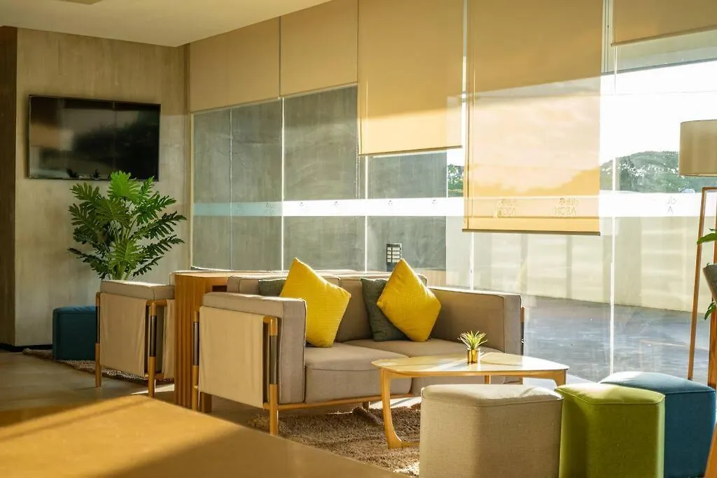 Apartment Aeon Towers L Amazing City Views L Stylish L Ayala Mall Davao