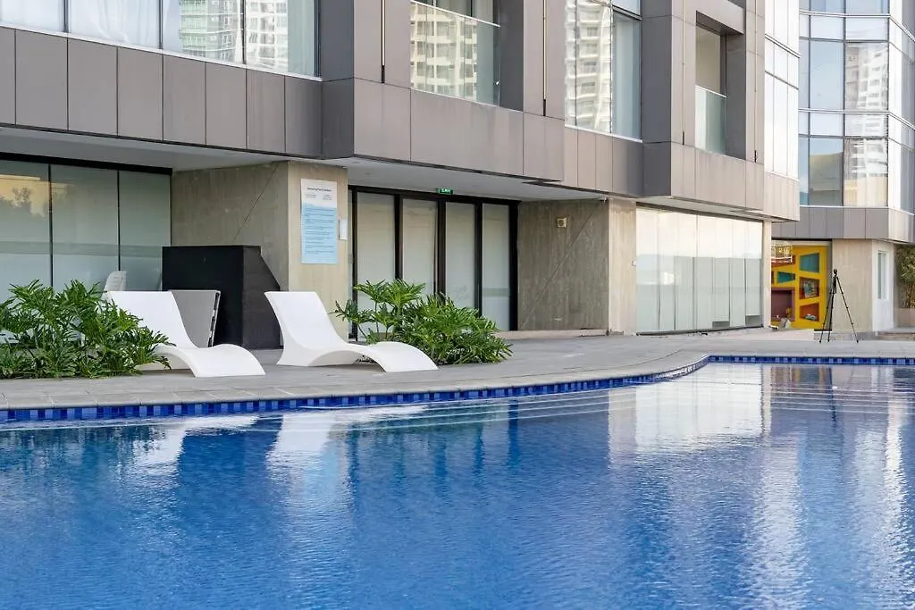Apartment Aeon Towers L Amazing City Views L Stylish L Ayala Mall Davao