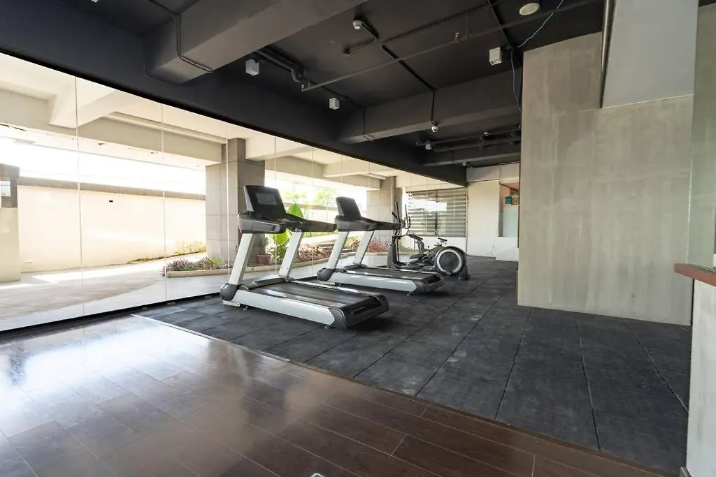 Apartment Aeon Towers L Amazing City Views L Stylish L Ayala Mall Davao Philippines