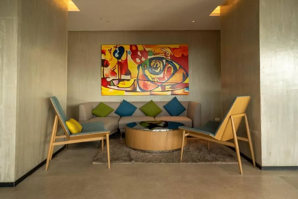 Aeon Towers L Amazing City Views L Stylish L Ayala Mall Davao 0*,