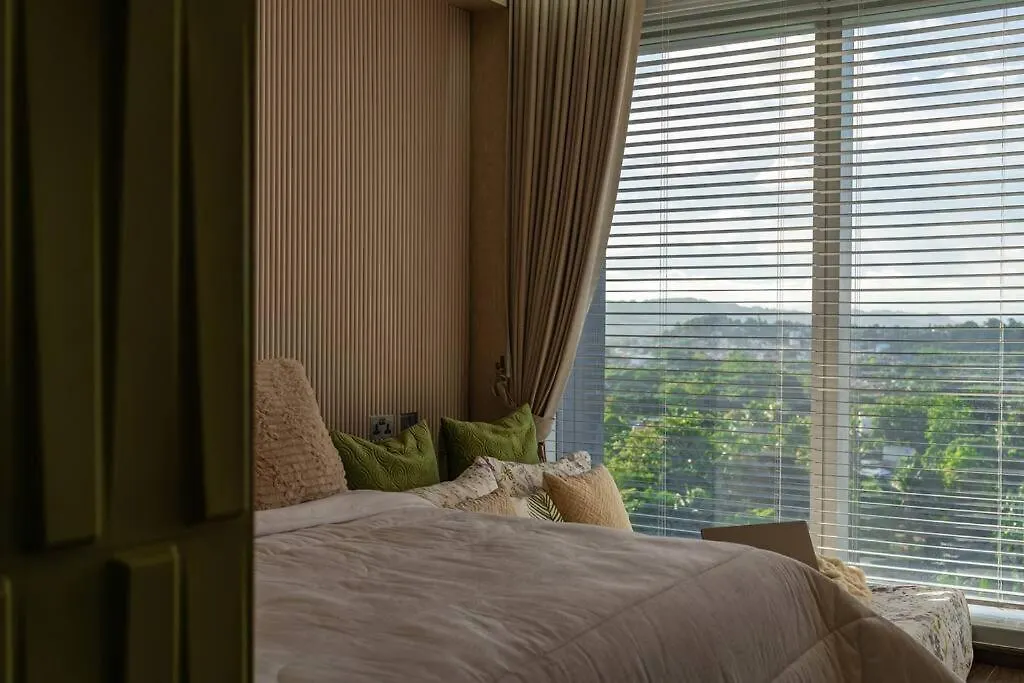 Apartment Aeon Towers L Amazing City Views L Stylish L Ayala Mall Davao